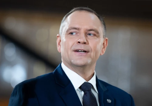 Senat odrzuci wniosek Nawrockiego o referendum: Nieoficjalne zapowiedzi większości