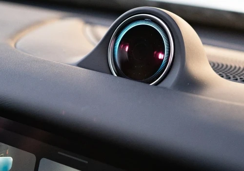 Nowy obowiązkowy system w autach. Działa już po 3,5 s od 50 km/h