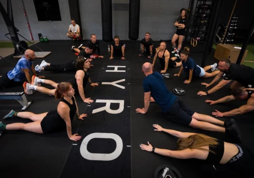 Fitness to już nie sezonowa moda. Polacy ćwiczą częściej, a biznes rozwija ofertę dla dzieci