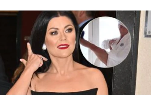 Katarzyna Cichopek wyginała się w szlafroku. Było blisko WPADKI