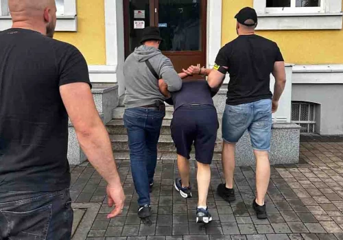 Śrem. 72-latka uwierzyła w szybki zysk i straciła 413 tys. zł