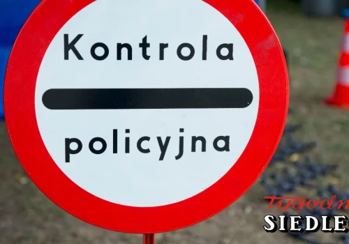 Miał blisko 3 promile i wjechał do rowu. 21-latek usłyszał zarzut
