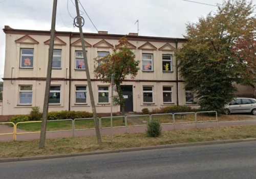 Wizjonerski projekt w gminie Sulejów. Dawne przedszkole zmieni się w nowoczesny dom dla 8 rodzin!