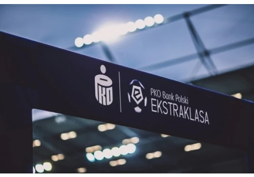 Półautomatyczny spalony w Ekstraklasie. Jest wieloletnia umowa, wdrożenie od sezonu 2026/27