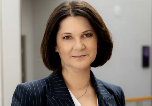 Choroby neurologiczne dotykają milionów Polaków. Prof. Halina Sienkiewicz-Jarosz mówi, jak je wcześniej wykrywać