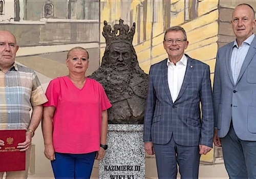 254 tys. zł dla liceum w Kole. Będzie modernizacja szkolnego zaplecza sportowego