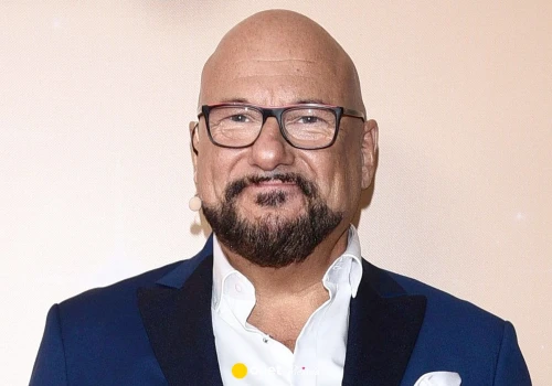 Piotr Gąsowski z córką na rajskich wakacjach. Pokazał jej chłopaka
