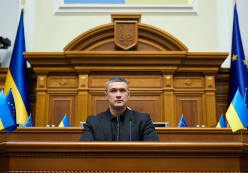Nowe kontra stare. Ukraina protestuje po odwołaniu ministra obrony