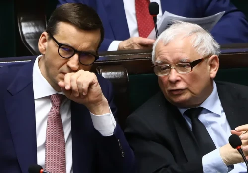 Wojna w PiS. Ludzie Morawieckiego zabrali głos