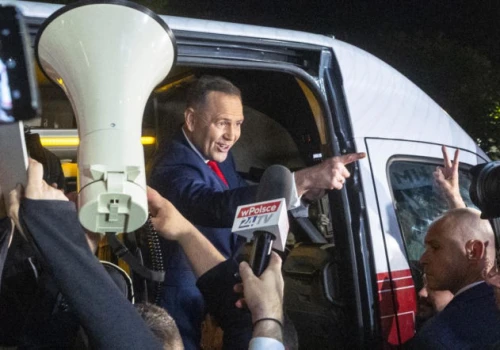 Były szef ochrony Karola Nawrockiego ujawnia kulisy tego, co działo się w autokarze.…