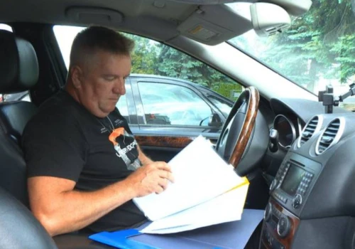 Kupił wymarzone auto za 24 tys. zł. Po roku otworzył list od ZUS z kuriozalnym żądaniem