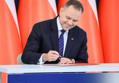Prezydent podpisał ustawę o bonie senioralnym. Nowe wsparcie dla osób 65+ i ich rodzin