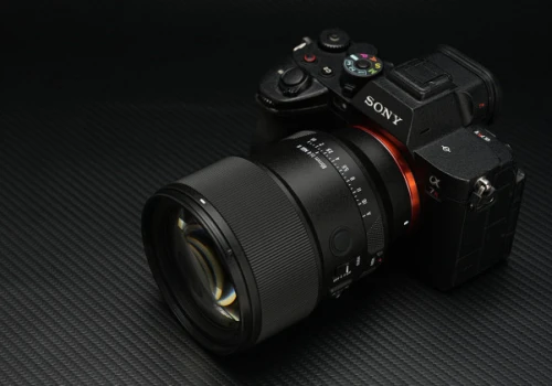 Meike AF 85 mm f/1.4 Mix II - imponująca portretówka za grosze