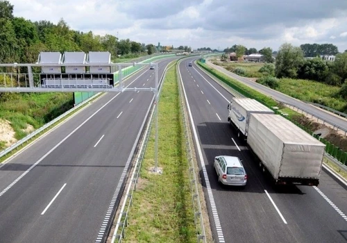 Tysiące złapanych przez nowy pomiar prędkości na siódemce