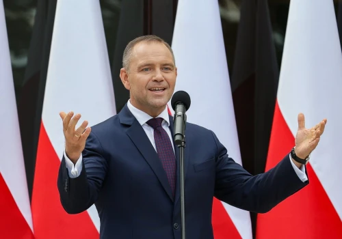 CBOS: 56 proc. badanych dobrze o prezydencie, Sejm pozytywnie ocenia 27 proc., a Senat – 31 proc.
