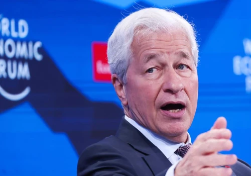Prezes JPMorgan nie kupowałby teraz ani akcji, ani obligacji USA. Uważa, że rynki nie oceniają właściwie ryzyka