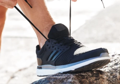 Jakie sportowe buty męskie zdominują ulice w tym sezonie?