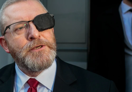 Tak Braun chciał zwiększyć poparcie swojej partii. Sąd zablokował jego pomysł