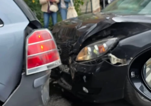 Kolizja na ulicy Powstańców Wielkopolskich w Jeleniej Górze
