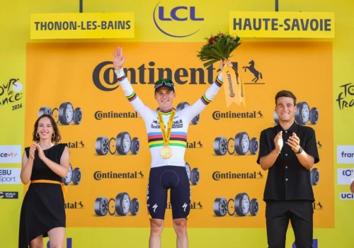 Tour de France 2026: Evenepoel uczcił belgijskie święto, Pogačar uniknął kraksy