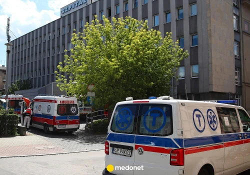 Lekarz z Krakowa zarobił 2,3 mln zł. Dyrektor szpitala: jest ekspertem w swojej dziedzinie