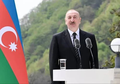 Tajne rozmowy Rosjan i Niemców w Baku? Prezydent Azerbejdżanu zabrał głos