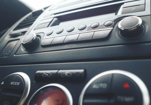 „25 lipca ruszają kontrole abonamentu RTV”. Zasłoń radio w samochodzie