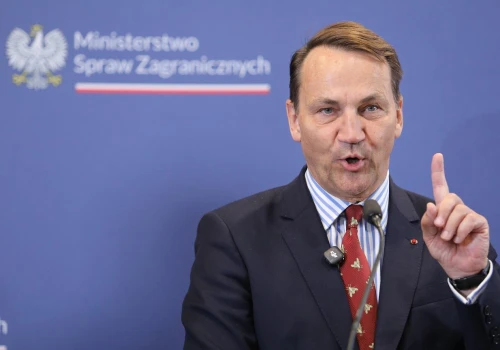 Sikorski alarmuje ws. zamiarów Putina. 