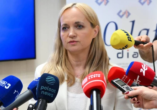 Prawie połowa Polaków chce dymisji minister zdrowia. Opublikowano nowy sondaż