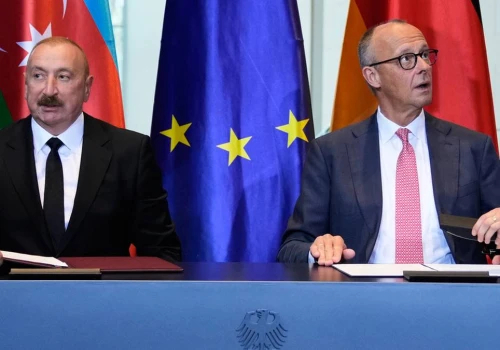 Potajemne spotkanie w Baku. Niemieccy politycy spotkali się z wysłannikami Putina