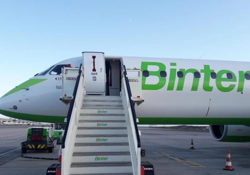 Binter zamawia kolejne samoloty Embraer. Większe możliwości połączeń z Wyspami Kanaryjskimi