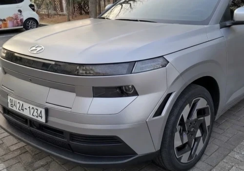 Nowy Hyundai Kona przyłapany. Wygląda jak złożony z puzzli