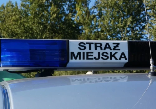 Interwencja na Klachowcu: Agresywni mężczyźni trafili do izby wytrzeźwień