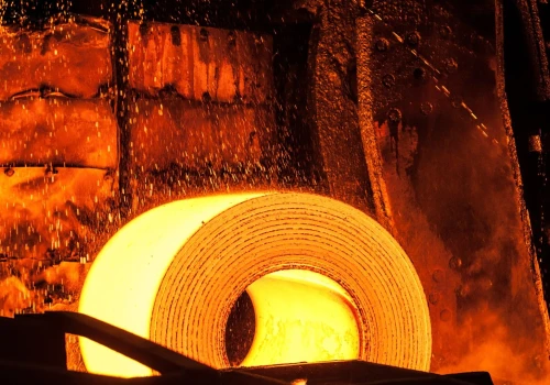 Koniec chińskiej kontroli nad stalowym gigantem. British Steel wraca w ręce państwa