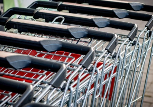 Polacy ostrożnie patrzą na gospodarkę. GUS pokazuje zmianę nastrojów
