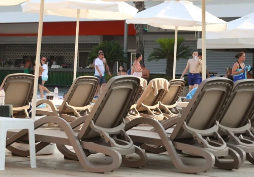 Ceny wakacji all inclusive gwałtownie rosną. Grecja i Egipt to czysty obłęd