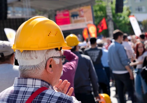 Wiek emerytalny w Polsce idzie w górę do 68 lat. Zaskakująca zmiana