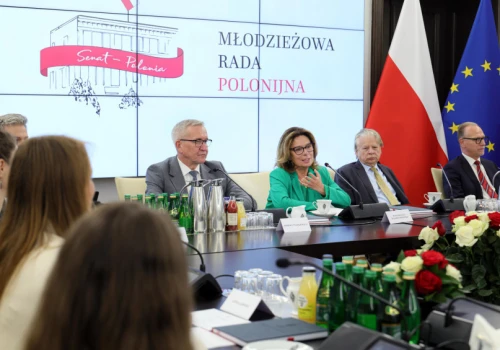 Młodzieżowa Rada Polonijna obradowała w Senacie. W centrum uwagi był nadchodzący Polonia Camp