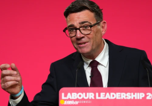 Andy Burnham wyciąga rękę do wyborców Farage’a. Siedem kroków, które mają pomóc mu odzyskać prawicowych wyborców
