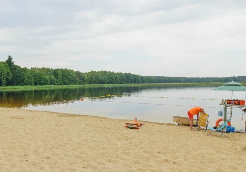 Zakaz kąpieli w Stawach Echo. W wodzie wykryto bakterie E. coli i enterokoki