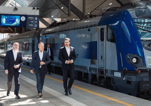 Najnowocześniejsza kolej w Europie – #NaszaKolej. Pociągi rozpędzą się do 350 km na godzinę
