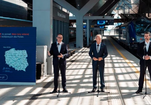 #NaszaKolej. Rekordowe inwestycje, więcej pasażerów i plan budowy najnowocześniejszej sieci kolejowej w Europie