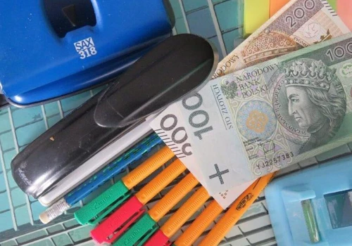 Masz dzieci w wieku szkolnym? Przelew z ZUS-u już w drodze