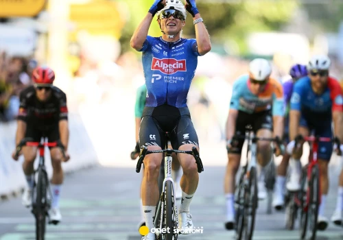 Wielkie emocje w Tour de France. Polak był w czołówce