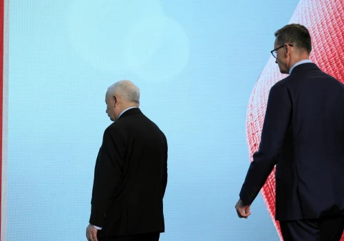Albo partia, albo stowarzyszenie. W czwartek Kaczyński będzie rozmawiał z Morawieckim