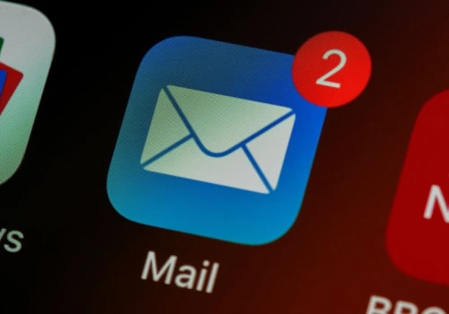 Nowe oszustwo opanowało skrzynki e-mail. Zaczyna się od niewinnego 