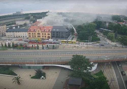 Pożar w centrum Chorzowa. Kłęby dymu widać z daleka