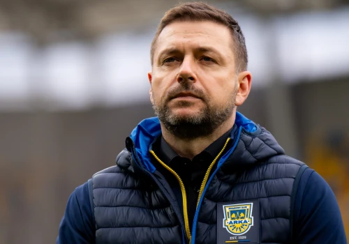 „Zaczynamy sezon, dokonaliśmy przeglądu wojsk” – prezes Arki przed inauguracją 1. ligi