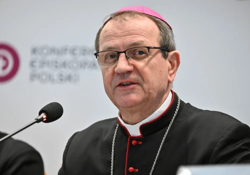 Abp Tadeusz Wojda ostrzega przed próbami oszustw przy pogrzebach i sakramentach małżeństwa