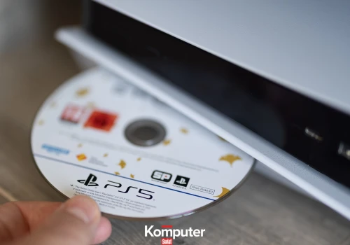 Tylko 7 gier na płytach przekroczyło próg 100 tys. sprzedaży na PlayStation? Z tymi danymi jest poważny problem | Gram/OFF/ON #42
